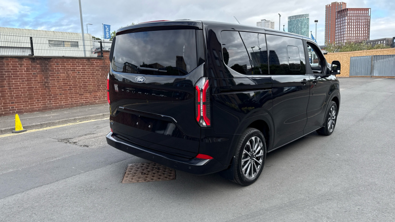 Ford Tourneo Custom 340 L1 Electric Rwd 160kW 65kWh H1 Titanium X 8 seater Auto